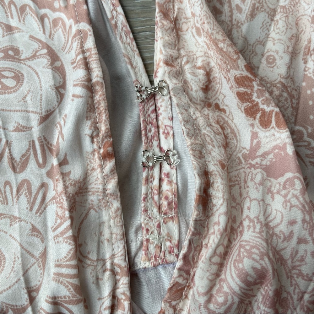 Free People Arzel Pleated Kimono Dress Size S Paisley Blush and Ivory - Picture 10 of 10